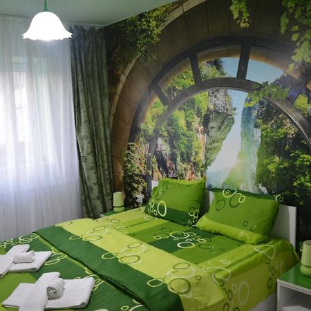 Green Rooms Hunedoara Exteriör bild